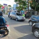 Ditlantas Polda Banten Aktif Atur Lalu Lintas Sore Layani Masyarakat Pengguna Jalan