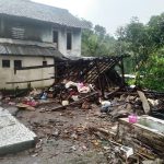 Terjadi Musibah Rumah Semipermanen Roboh di Desa Sukaraja Kecamatan Pulosari