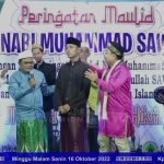 Ketua DPRD Kabupaten Tangerang Berikan Hadiah Umroh Qori Tunanetra Asal Teluknaga dan Ibundanya
